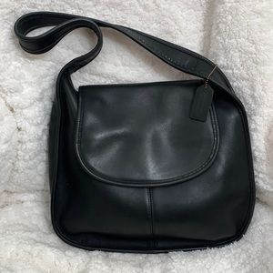 Vintage Coach Ergo #9029 Flap cover shoulder bag in 90’s era.